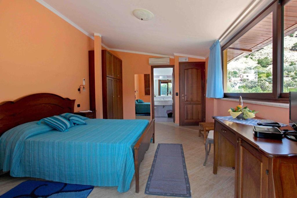 Villa Veronica Giardini Naxos Bagian luar foto